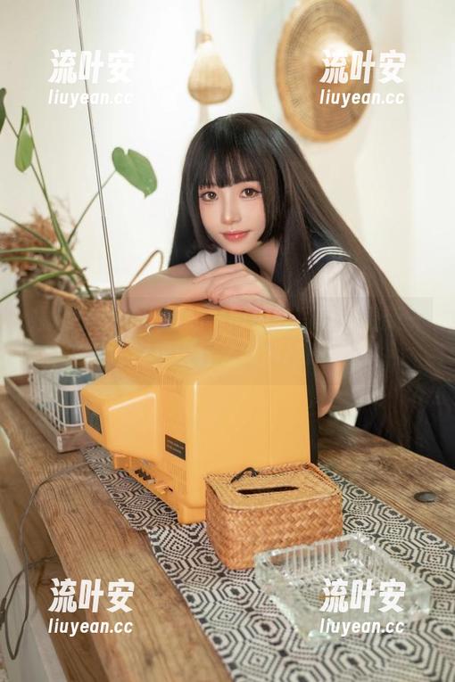 爆机少女喵小吉的赛博朋克写真：更新一波，让你见识什么叫科技感过剩！