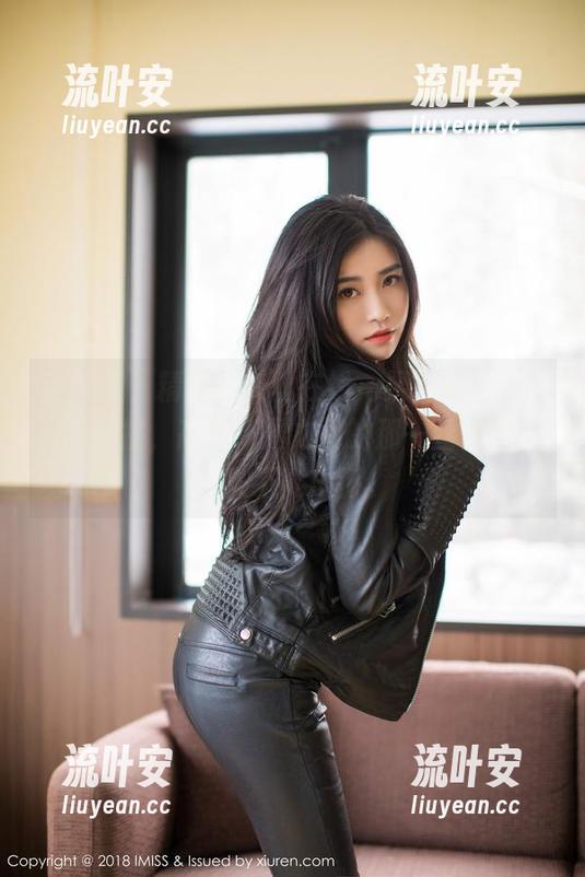 爱蜜社-果儿Victoria 爱蜜社 - 精致的灰丝在线,果儿Victoria真会挑,高清场景之间的那一丝惬意,久久不能忘怀。