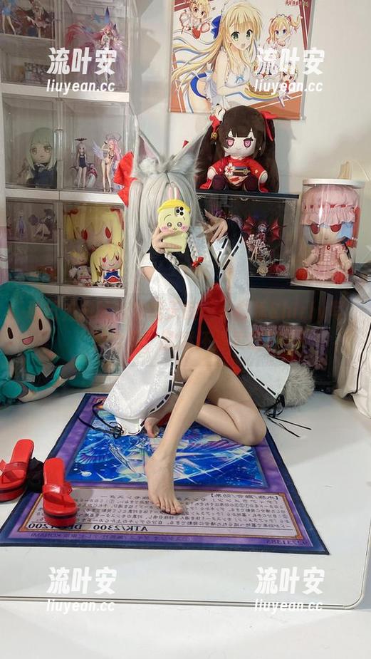 明日方舟的新约能天使——白栎Shirly写真合集，撒娇还是卖萌？