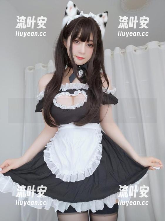 白银81 她的白银81福利,图片里透出些许冷冽感。