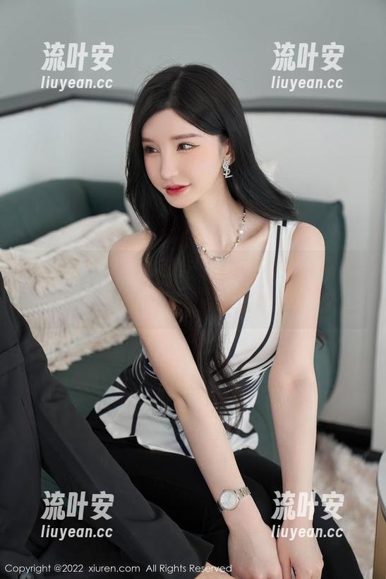 秀人网 - 看“女朋友”的切画面，林子欣reya的图册里藏着些啥呢？