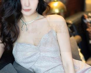 秀人网 – 短裙风暴，林悠悠的资源合集我要了！