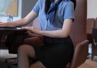 秀人网 – 油田溪溪的制服时刻——原图下载，捏紧你的钱包不要掉啊！