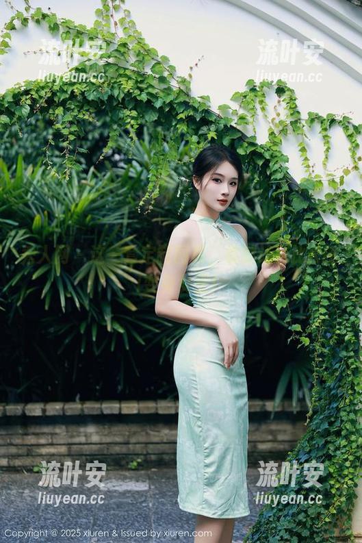 秀人网 - 这一套定制图集，竟然让芭比KIKI变身女王！