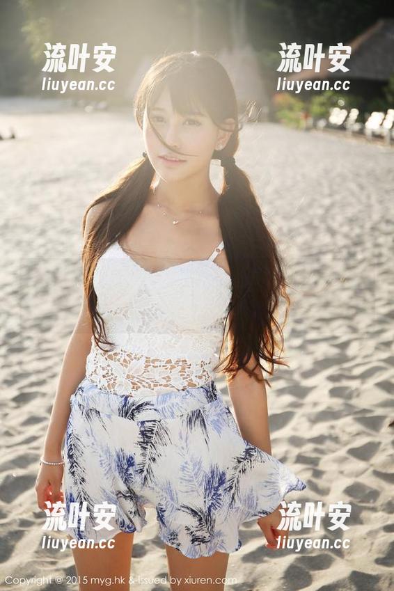 美媛馆 - 这也是能叫免费图包的？果儿Victoria的JK美图，略遮掩却充满邀请。