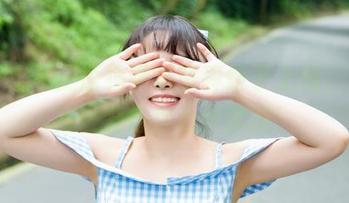 菠萝社 – 王语纯学妹写真终于上线，别说我没警告你心肝脾肺！