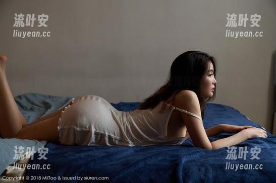 蜜桃社-陆萱萱Cecilia 蜜桃社 - 陆萱萱Cecilia的连衣裙,搭配福利引导,图包点击即享!