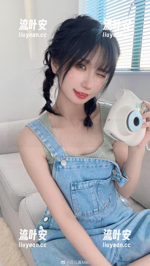 贝儿酱Miki参与下的双人写真分享，友情有时比爱情更复杂吗？