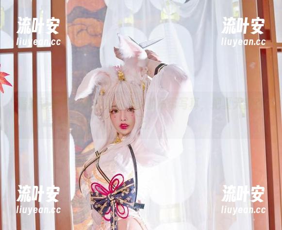 最新卷来了！阿寨寨ninja的吊带写真，把夏天穿在身上！