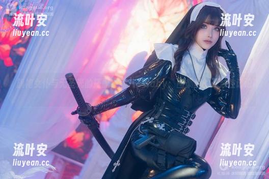 旗袍女仆与无圣光的搭配，鹿八岁baby：图集里的开放性讨论。